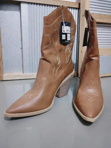 bota country caramelo tamanho 36 nova com etiqueta