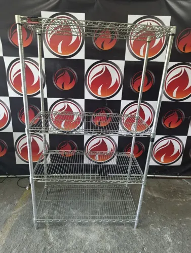 Estante 90x45x1,60 de aço aramada usada em ótimo estado 4 prateleira ideal para estoque