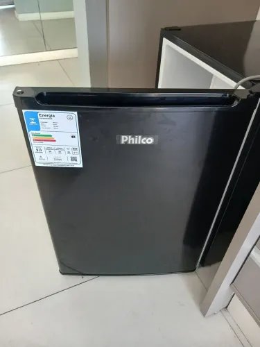 Frigobar philco em excelente estado 2 meses da compra