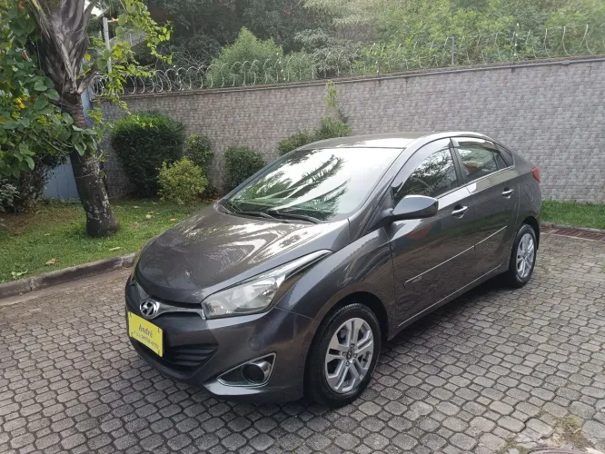 Hyundai HB20S C.style/c.plus1.6 Flex 16V Aut. 4P 2015