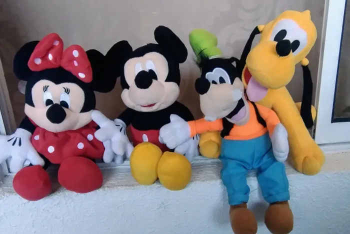 Mickey, Minnie, Pateta e Pluto - Pelúcia 30cm