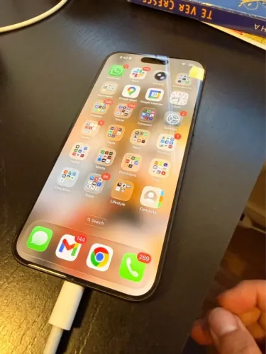 iPhone 15 Pro Max 256GB - Preto Titânio | Muito Conservado