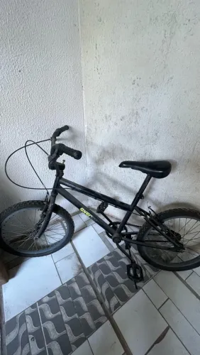 Bicicleta Oxer Pump 360 aro 20 BMX preta