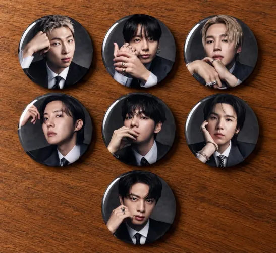 7 bottons personalizados da banda BTS