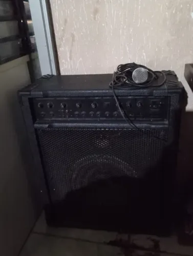 Caixa de som grande,sem entrega,para cantar