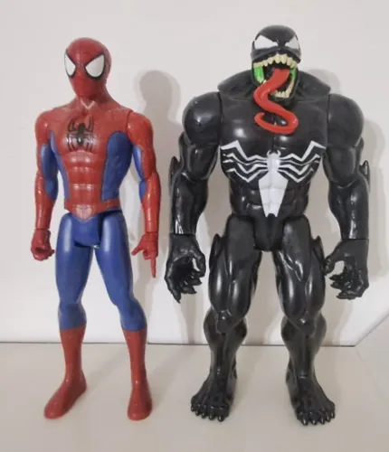 Titan Hero Series Duo pack Homem Aranha e Venom