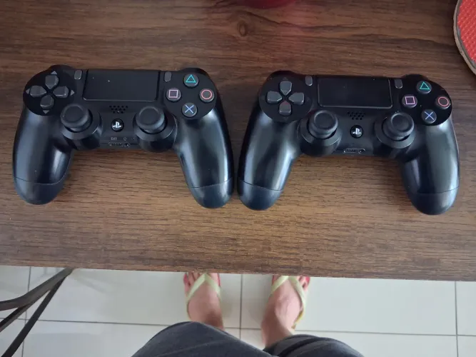 Vendo PlayStation slin de 1 tera