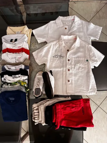 Roupa infantil ZARA e RESERVA