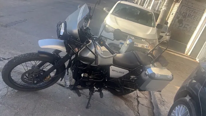 Himalayan 411 - super conservada