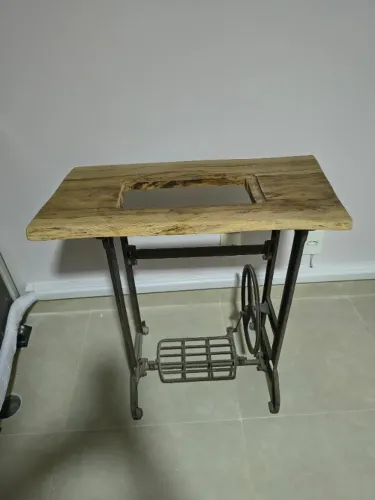 Vendo Antiguidade pés de máquina de Costura Singer