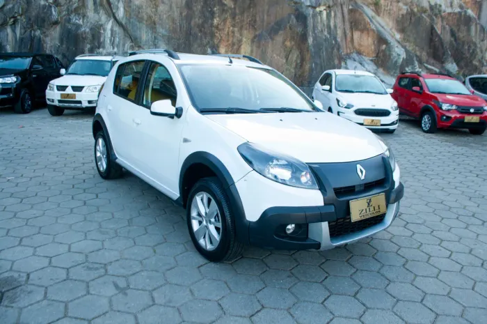 Renault Sandero Stepway Hi-power 1.6 8V 5P 2014
