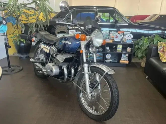 SUZUKI GT 380 1975
