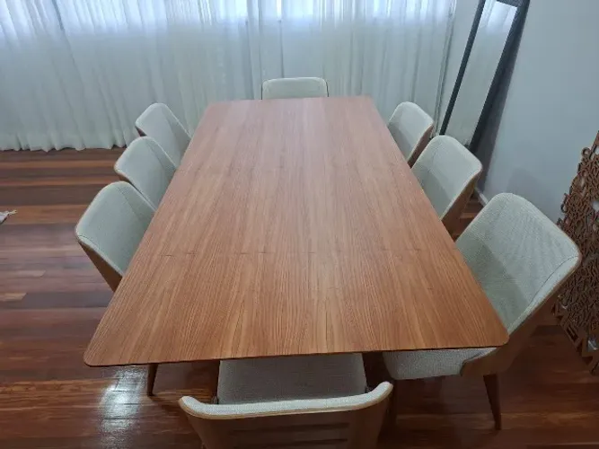 Mesa de jantar tampo laminado (1,10 x 2,20) e  8 cadeiras alto padrão novas