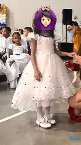 Vestido para festas,todo bordado a mão