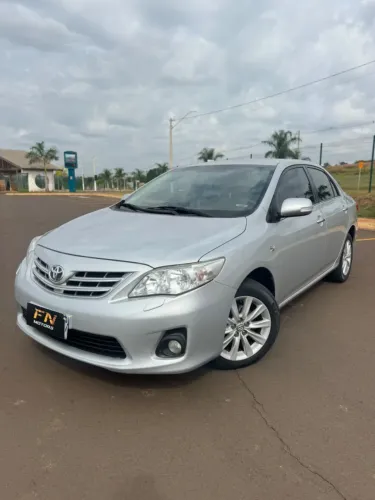 Toyota Corolla Altis 2.0 Flex 16V Aut. 2014
