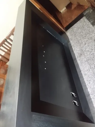 Painel De TV Em Laca Preta Para Ate 65 Polegadas - 