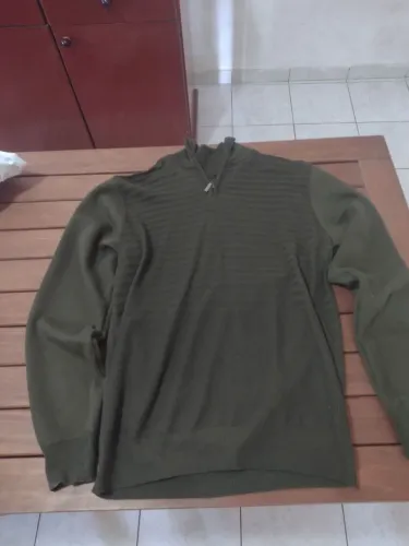 Blusa Suéter tamanho. G bem conservado 