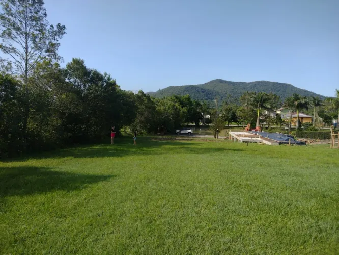 Terreno no Condomínio Golden Garden 