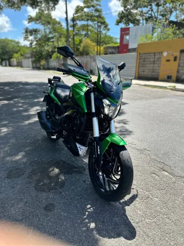 Dominar 400