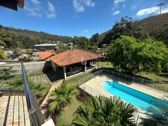casa duplex, estilo granja, altíssimo padrão, bairro Grama, com 03 quartos, área gourmet c