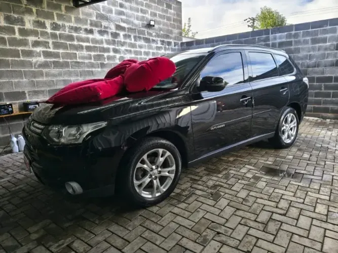 Mitsubishi Outlander 2.0 16V 160cv Aut. 2014