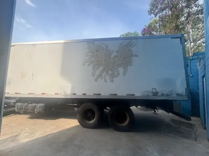 Bau 7,5m caminhao refrigerado sem termoking