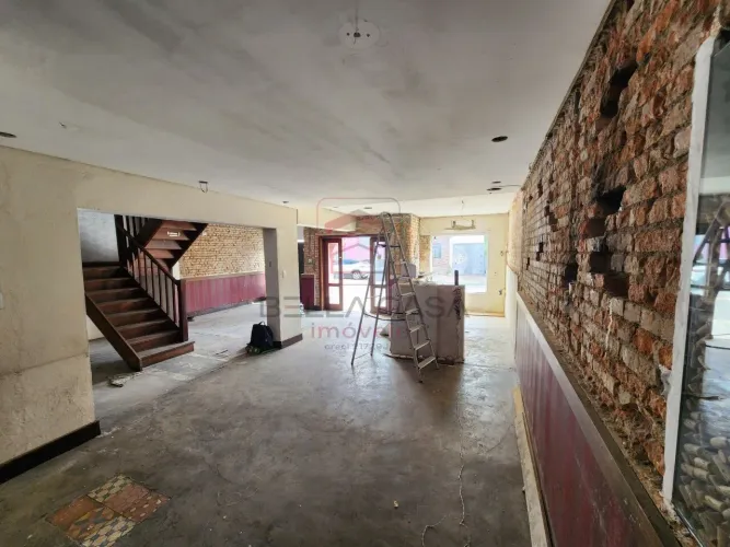 Salão Comercial para Locação ? 340 m²