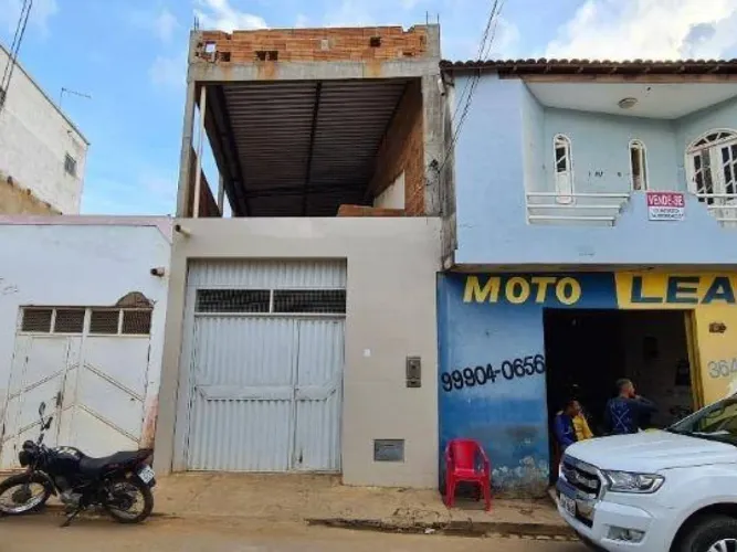 Casa 193 m² - São José - Irecê - BA