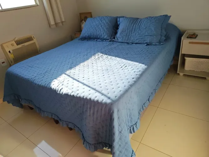 Cama box Queen + colchão 