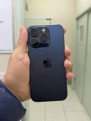 iPhone 15 Pro 128GB - Azul Titânio (Preço de Desapego)