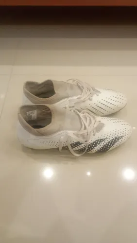 Vendo chuteira Adidas 