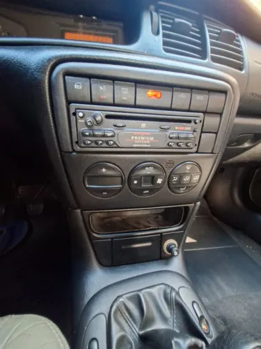 Chevrolet Vectra CD 2.2 16V / 2.0 16V Mec./aut. 2004