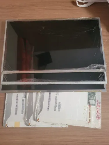 6 telas led 14´ p/ notebook 40 pinos por R$200,00