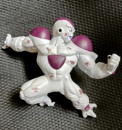 Action Figure Freeza Forma Final - Batalha em Namekusei (Dragon Ball Z)