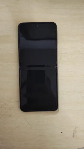 Galaxy z Flip 4 defeito na tela