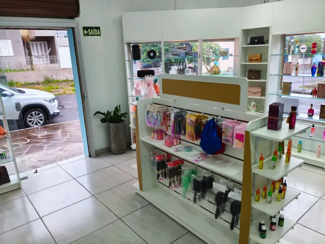 Vendo loja de perfumes em Novo Hamburgo, toda equipada com sistema.ponto estratégico.