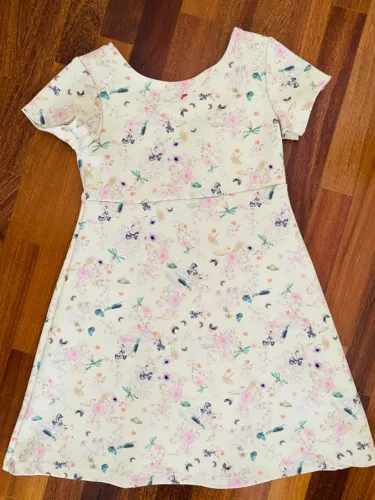 Vestido ZARA - Delicado e confortável - tamanho 6