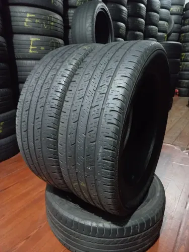 Pneu 215/55/18 Continental. Os dois pneus por R$269,00
