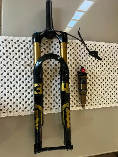 Suspensão Fox 34 120mm Stepcast Factory Kashima