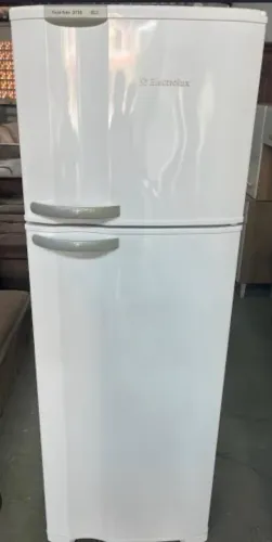 GELADEIRA ELECTROLUX DC37 FROST FREE 332L