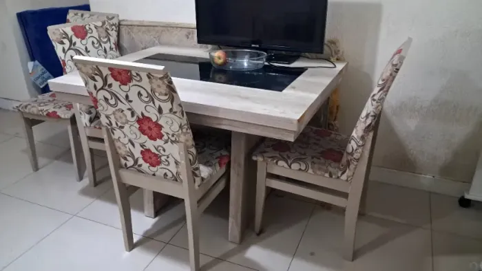 Moveis usados em liquidação