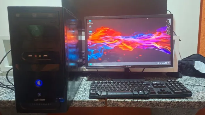 Computador i5 4° geração  > Monitor 20 Led 