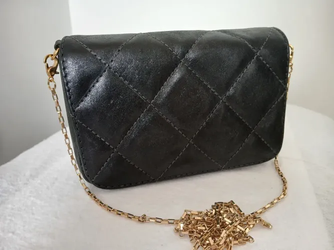 Bolsa de couro feminina pequena