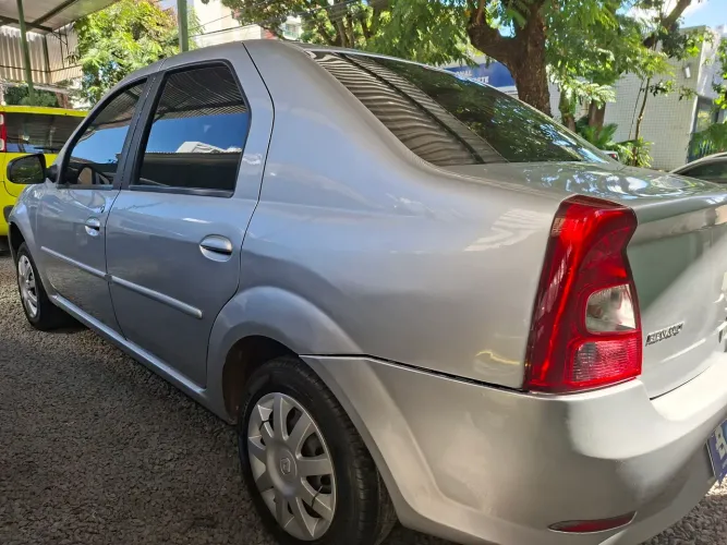 Renault Logan Expres./exp. UP Hi-flex 1.0 16V 4P 2012