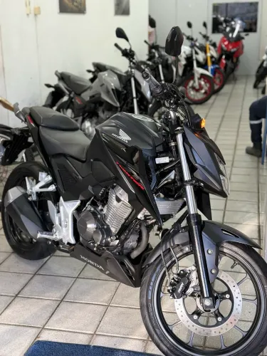 Honda CB Twister 300 CBS 2024