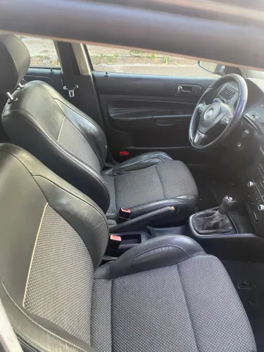 Volkswagen Golf 1.6 MI/ 1.6 MI Gener./black & Silver 2003