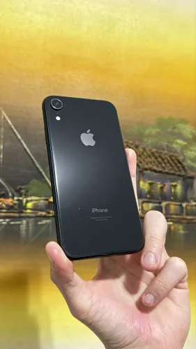 Apple iPhone XR 64GB Preto