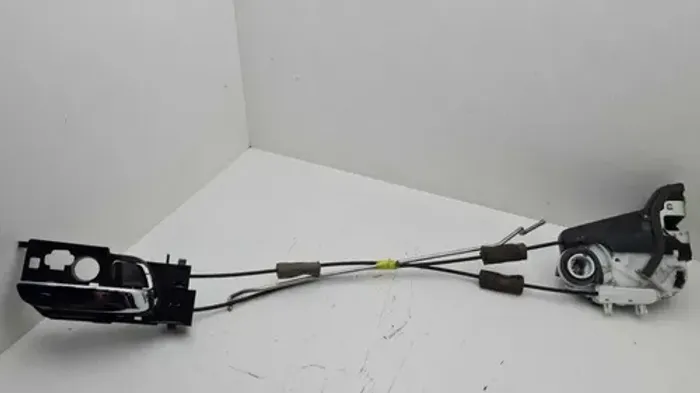 Fechadura Interna Com Puxador Porta T/d Honda Hrv 2017