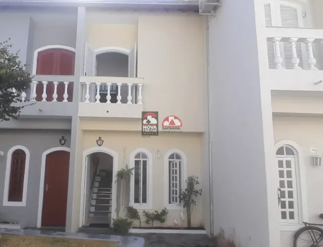 Sobrado em Condomínio com 2 Dormitórios 2 Banheiros a Venda na Prainha - 450 metros da pra