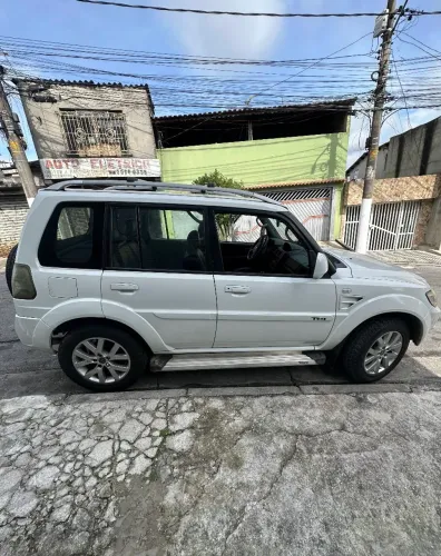 Mitsubishi Pajero TR4 2.0 Flex 16V 4X2 Aut. 2012